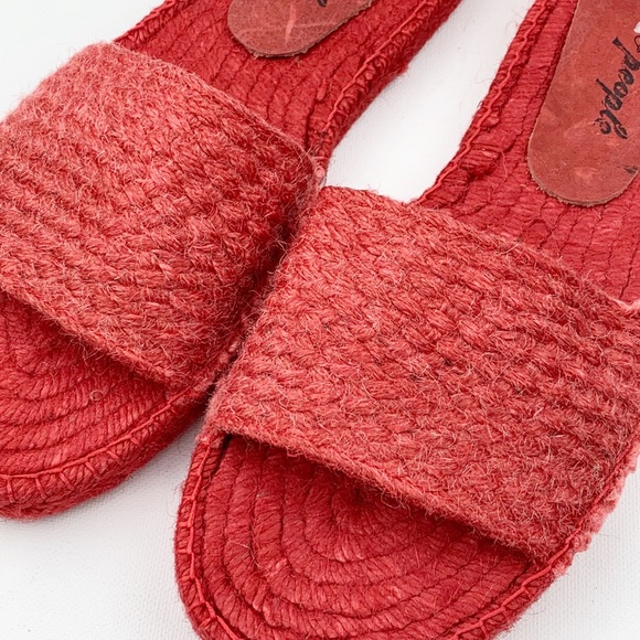 Free People red beach front slip on espadrille - Picture 3 of 7